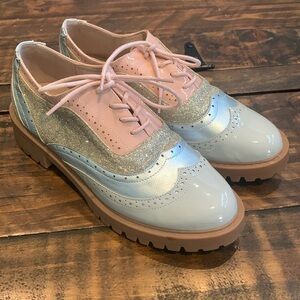 Women’s lace up loafers